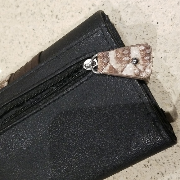NWOTS Anna Martina Franco wallet w/ multiple compartments - Picture 11 of 12